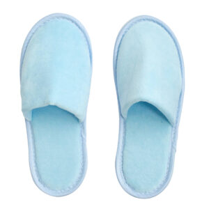 Одноразовые велюровые тапочки голубого цвета