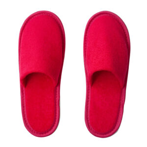 Тапочки одноразовые с закрытым мысом малинового цвета в Минске